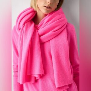 White + Warren Pink Glow Cashmere Travel Wrap 4547T